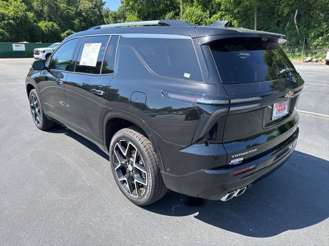 Used 2026 Chevrolet Traverse High Country FWD image 3