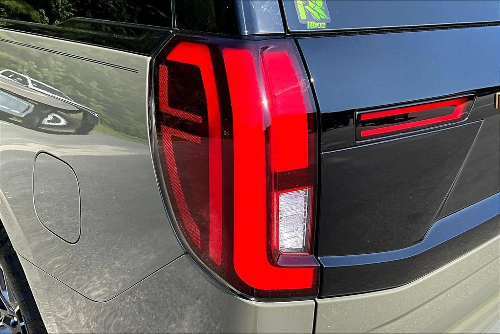 Used 2025 Ford Expedition Tremor AWD/4WD image 25