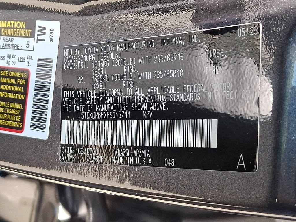 Used 2023 Toyota Highlander XLE AWD/4WD image 27