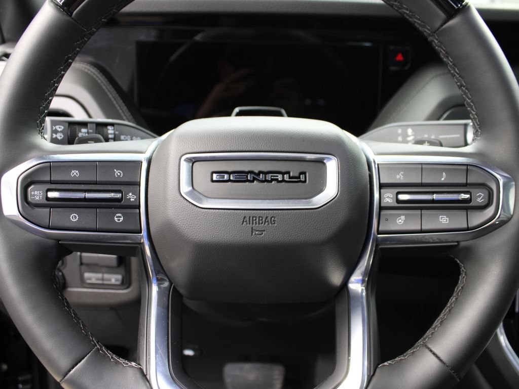Used 2025 GMC Yukon Denali w/ Denali Reserve Package AWD/4WD image 65