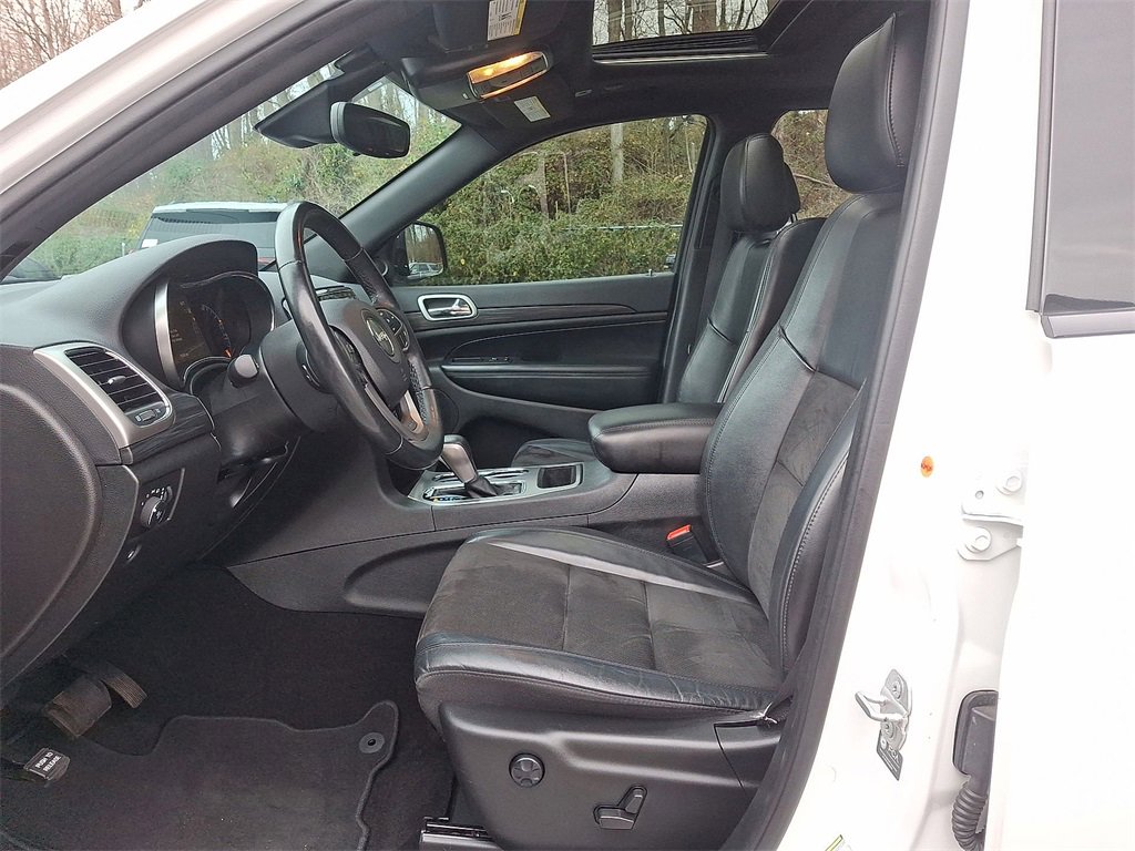 Used 2021 Jeep Grand Cherokee Laredo X image 17