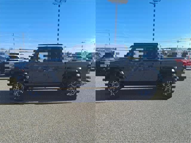 New 2026 Jeep Gladiator Mojave w/ Safety Group image 40