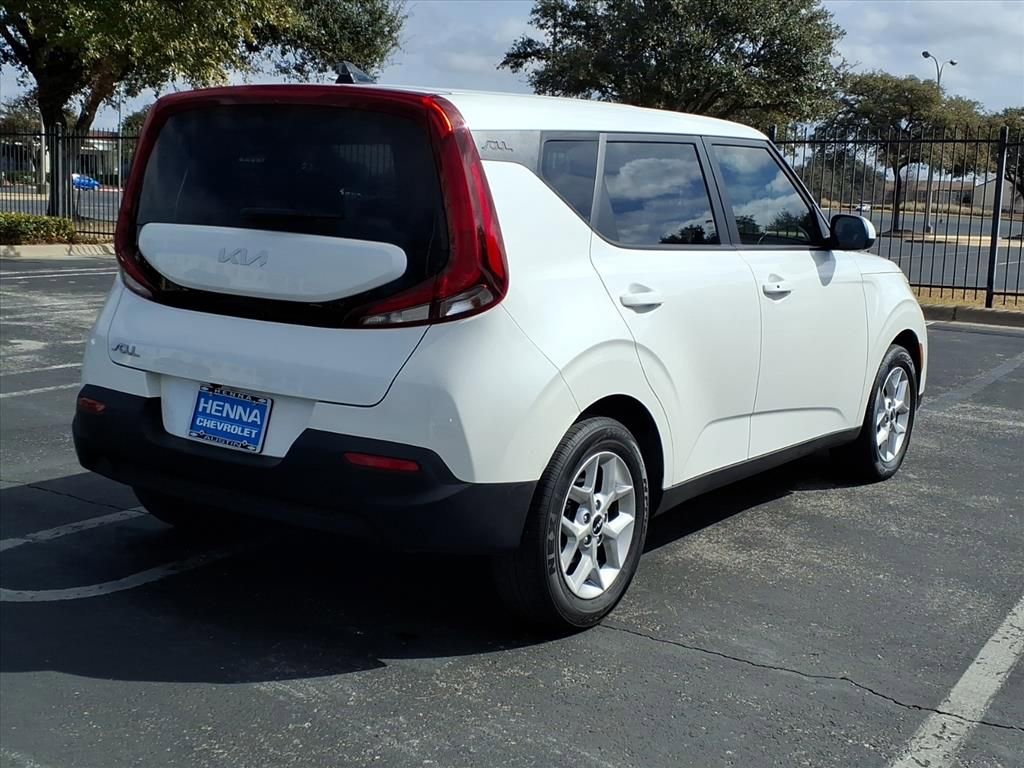 Used 2022 Kia Soul S image 9