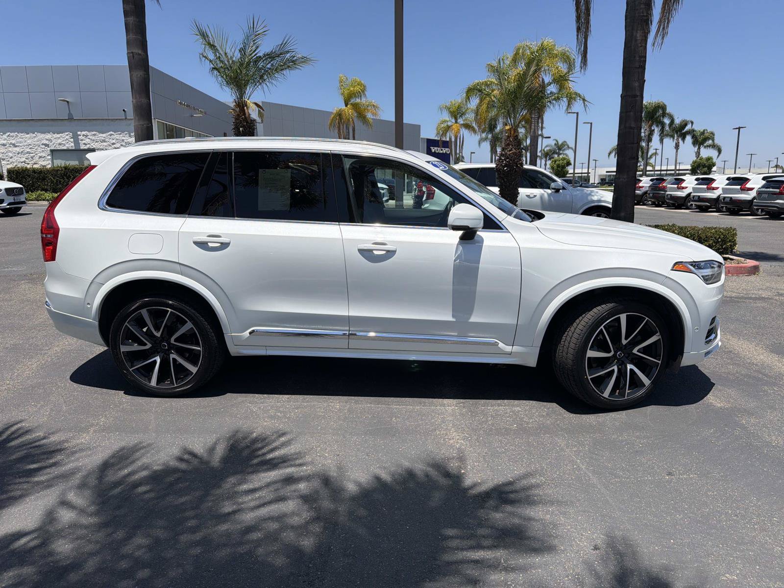 Certified 2023 Volvo XC90 B6 Plus w/ Protection Package Premier AWD/4WD image 4