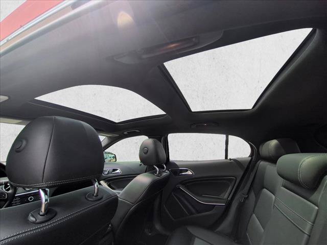 Used 2018 Mercedes-Benz GLA 250 image 18