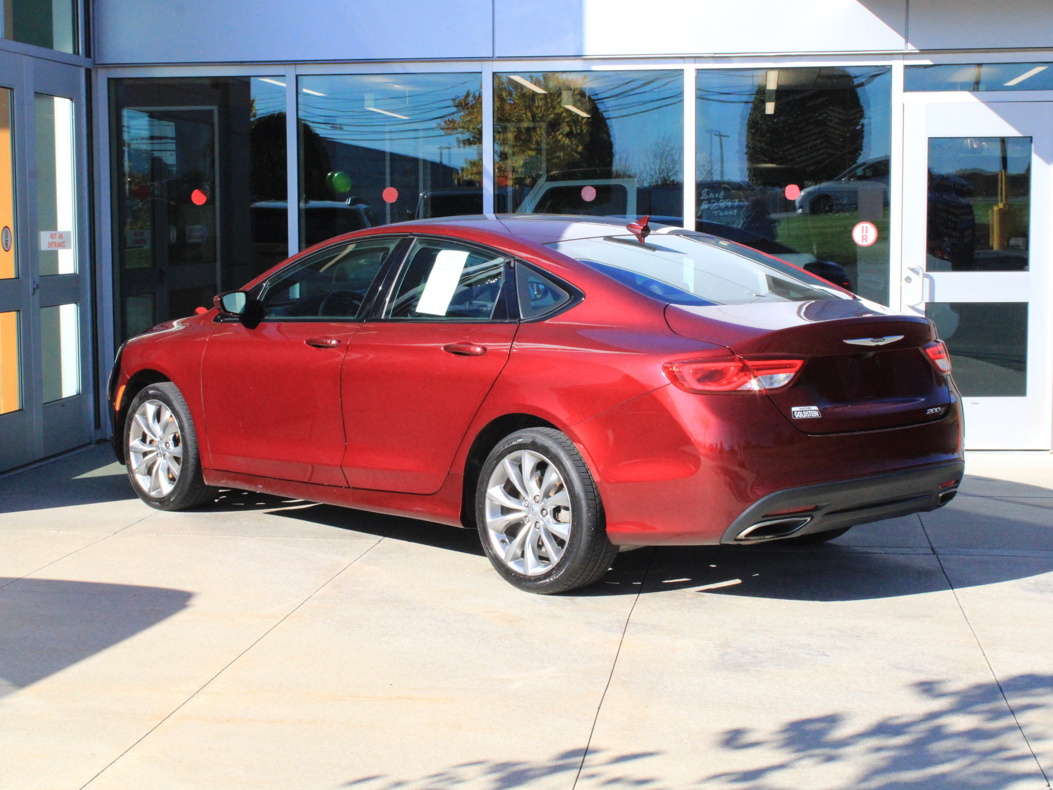 Used 2016 Chrysler 200 S w/ Comfort Group FWD image 8