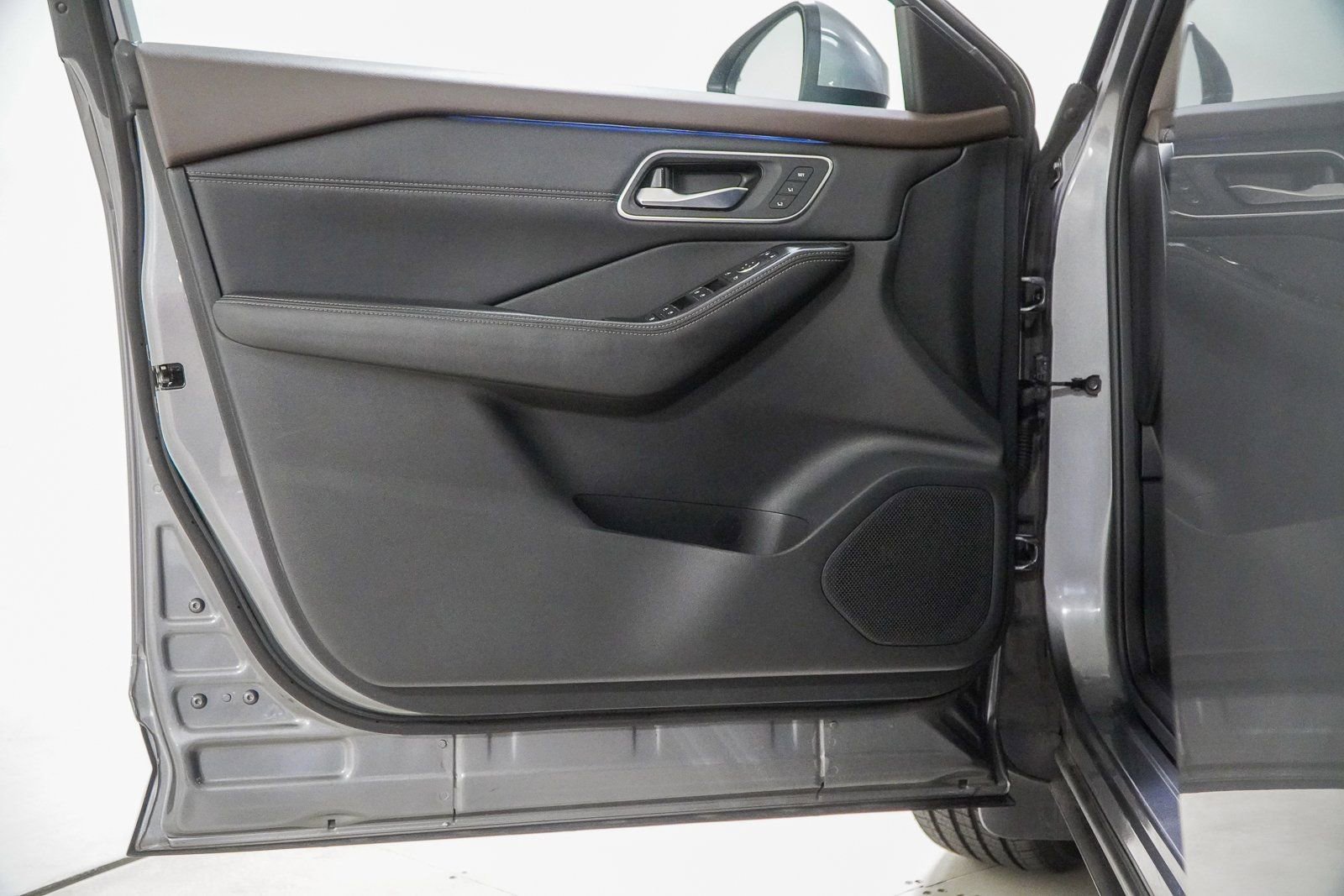 Used 2022 Nissan Rogue Platinum w/ Head-Up Display Package image 20