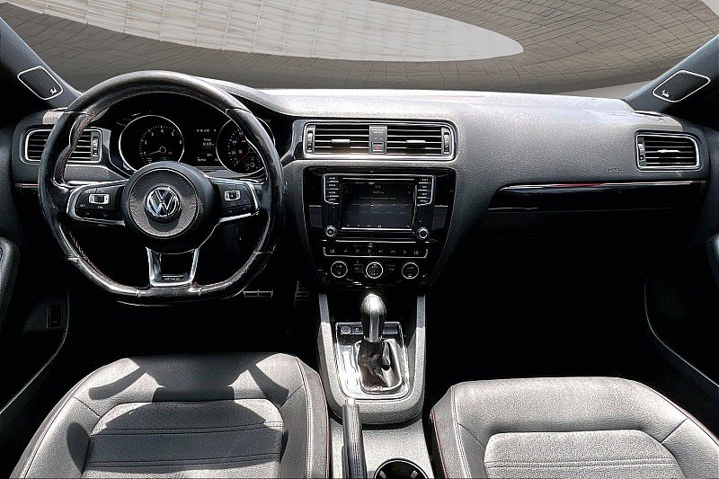 Used 2017 Volkswagen Jetta GLI FWD image 13