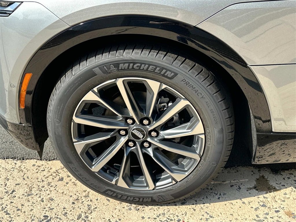 New 2025 Cadillac Lyriq Sport image 7