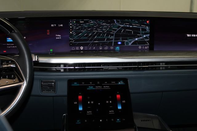 Certified 2025 Cadillac Escalade IQ Sport 2 w/ LPO, ONYX Package AWD/4WD image 22