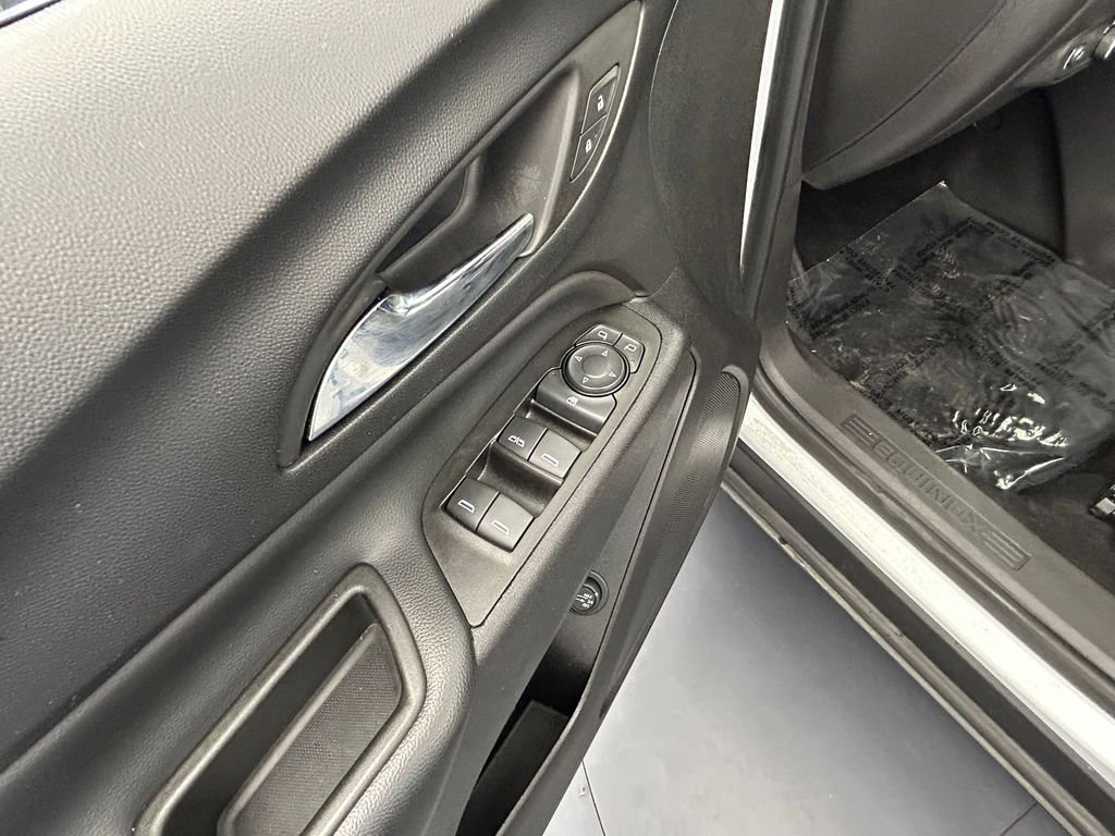 Used 2022 Chevrolet Equinox LT image 15