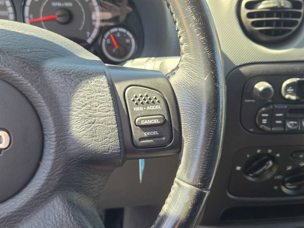 Used 2006 Jeep Liberty Sport AWD/4WD image 31