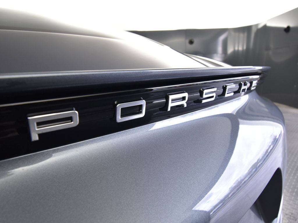Used 2025 Porsche 718 Cayman RWD image 39
