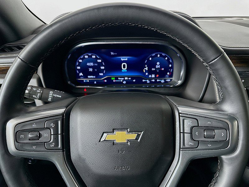 Used 2024 Chevrolet Suburban Premier AWD/4WD image 12