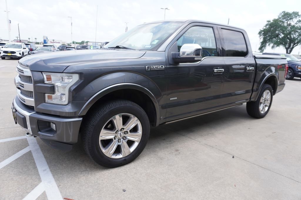 Used 2016 Ford F150 Platinum w/ Equipment Group 701A Luxury AWD/4WD image 3