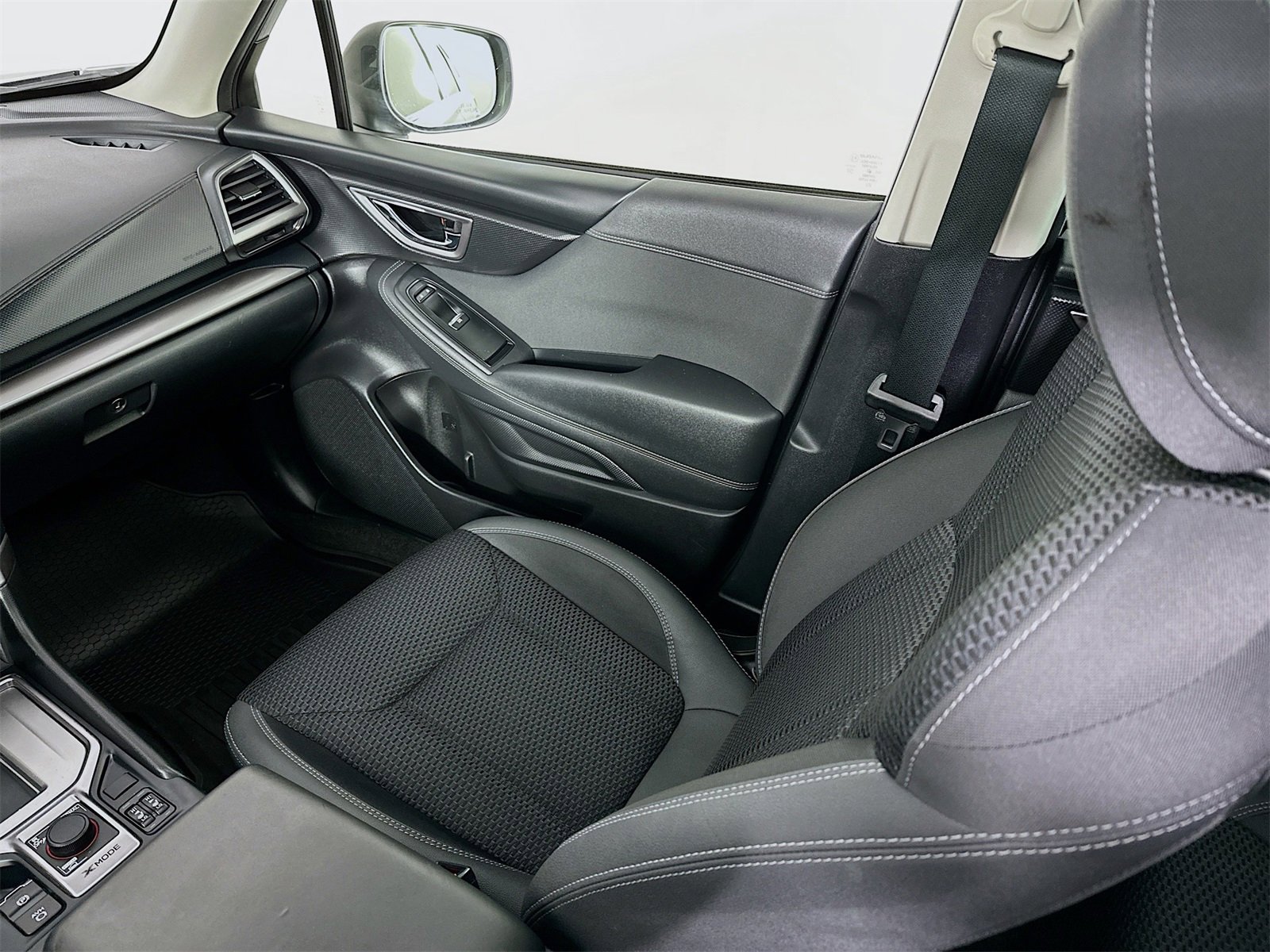 Used 2020 Subaru Forester Premium image 23