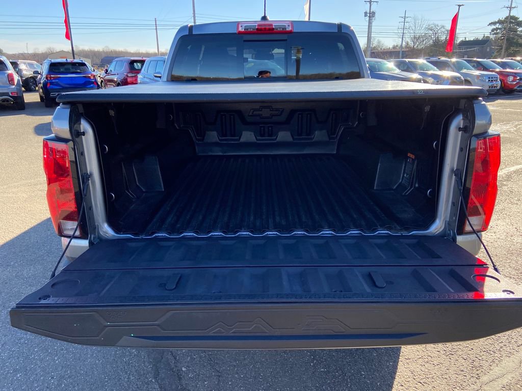 Used 2024 Chevrolet Colorado LT w/ LT Convenience Package II AWD/4WD image 15