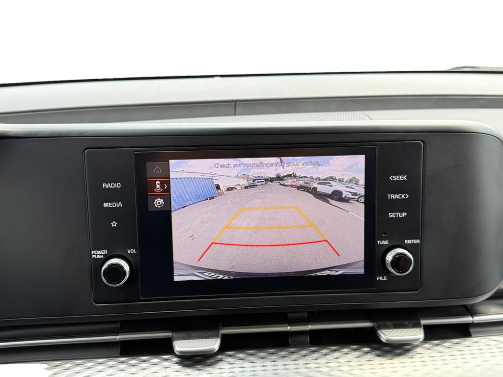 Used 2024 Kia Carnival LX FWD image 15