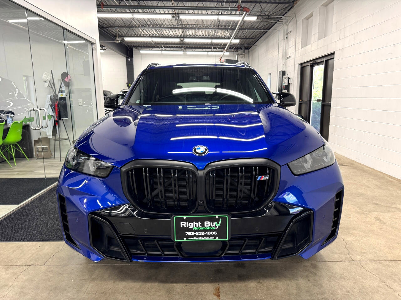 Used 2024 BMW X5 M60i image 2