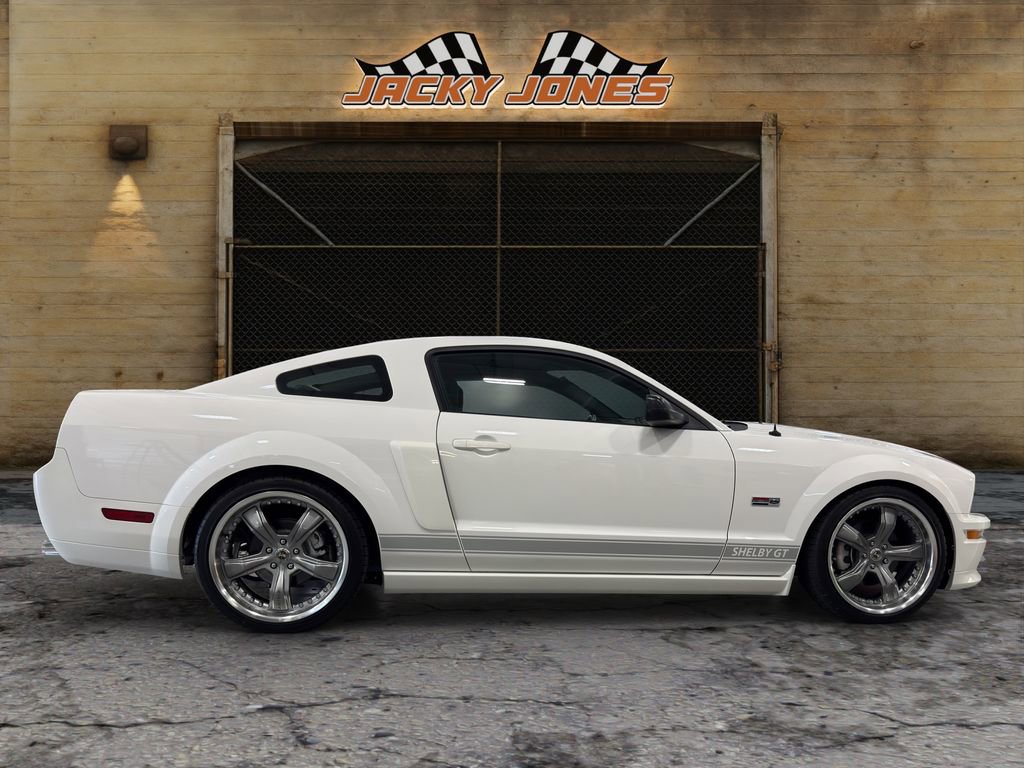 Used 2007 Ford Mustang GT Premium RWD image 12