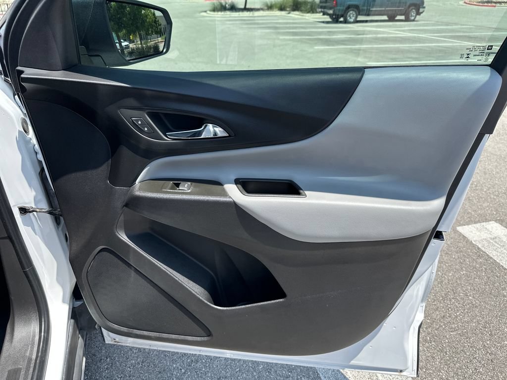 Used 2024 Chevrolet Equinox LS w/ LS Convenience Package FWD image 37