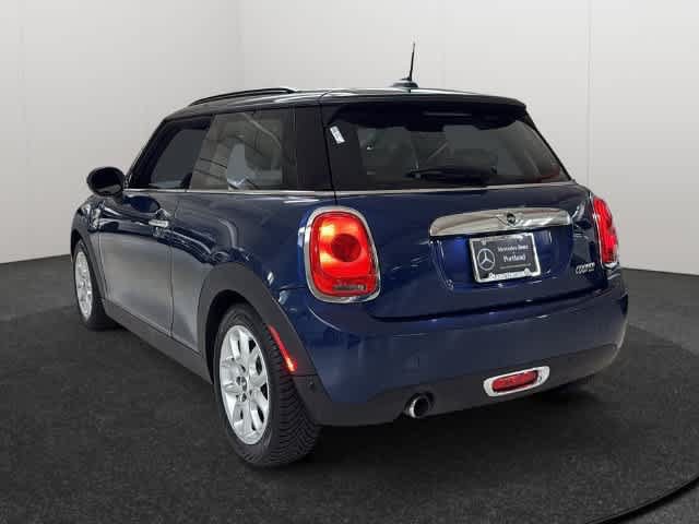 Used 2017 MINI Cooper 2-Door Hardtop FWD image 4