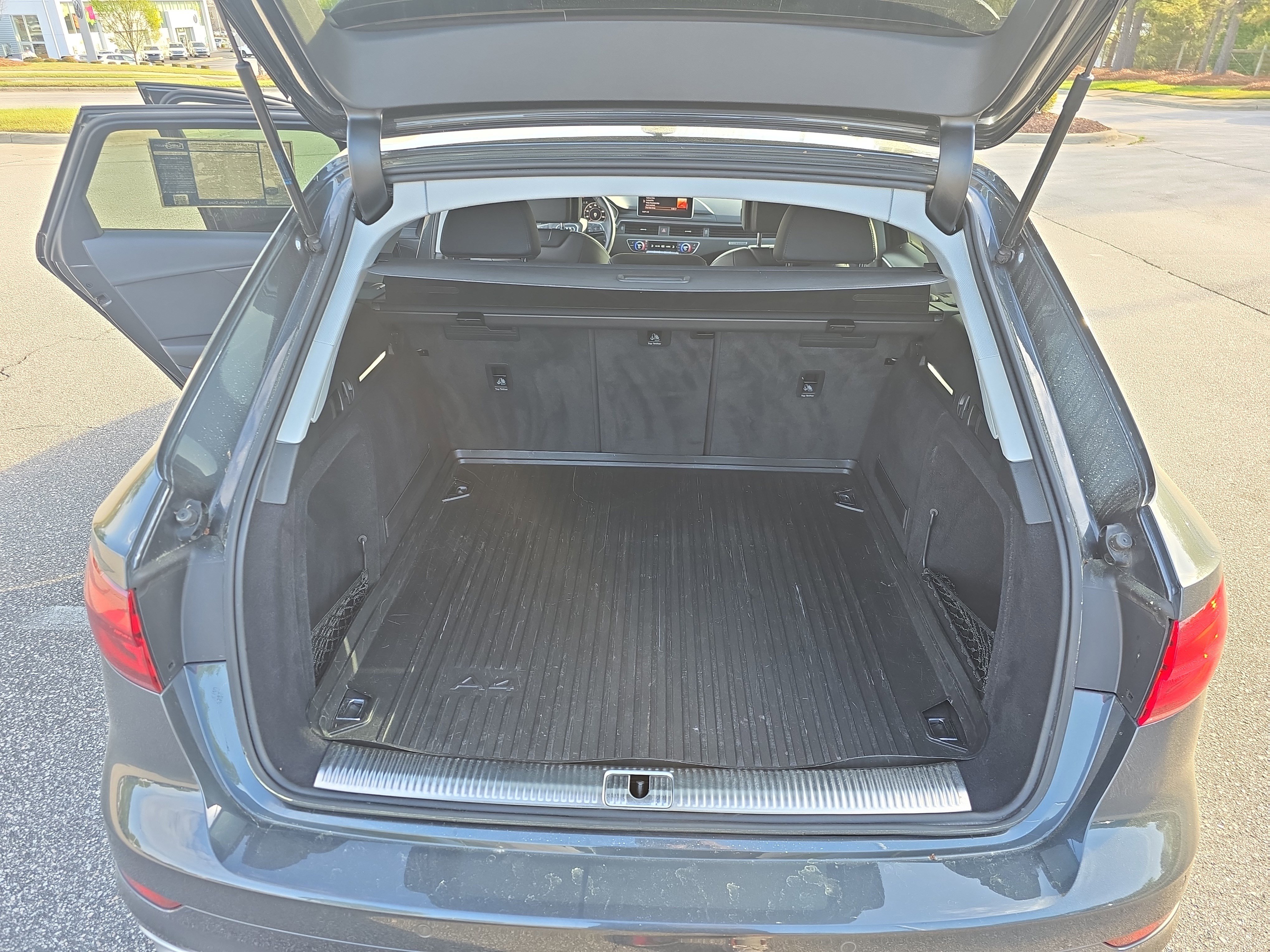 Used 2018 Audi A4 2.0T allroad Premium Plus image 12