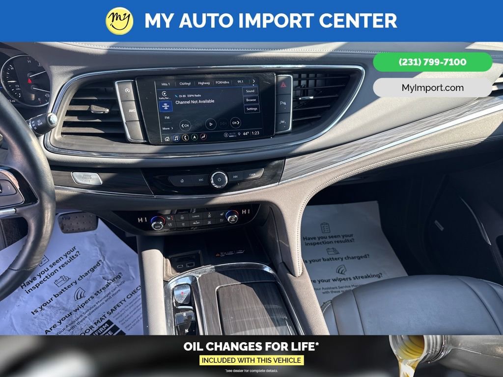 Used 2024 Buick Enclave Premium image 16