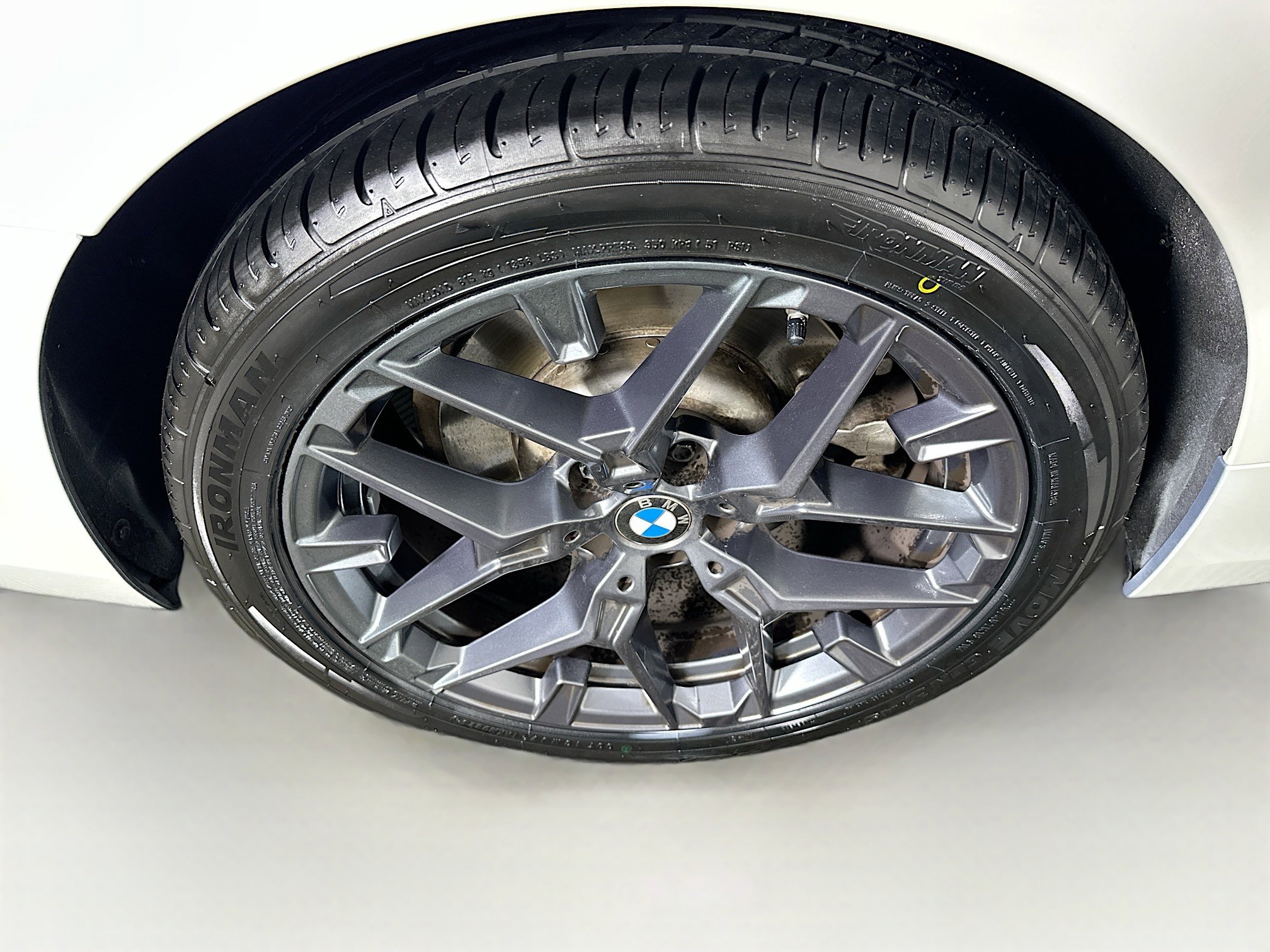 Used 2025 BMW 330i Sedan w/ Convenience Package image 11