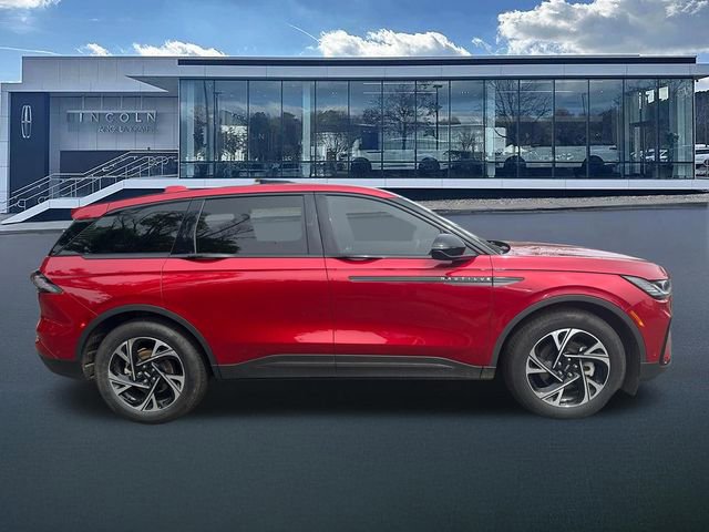 Used 2024 Lincoln Nautilus Premier w/ Equipment Group 102A image 10