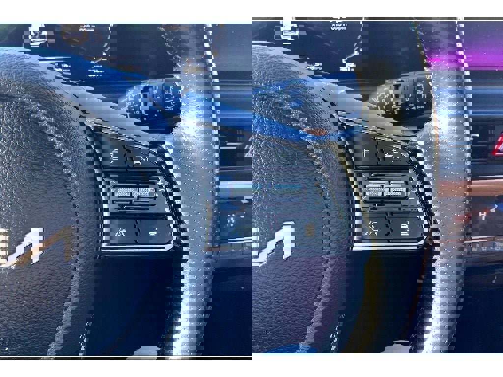 Used 2024 Kia Seltos SX w/ SX Sunroof Package image 21