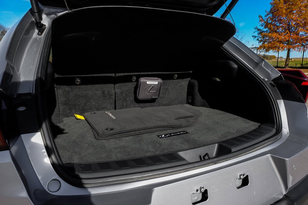 Used 2023 Lexus UX 250h FWD w/ Premium Package image 58