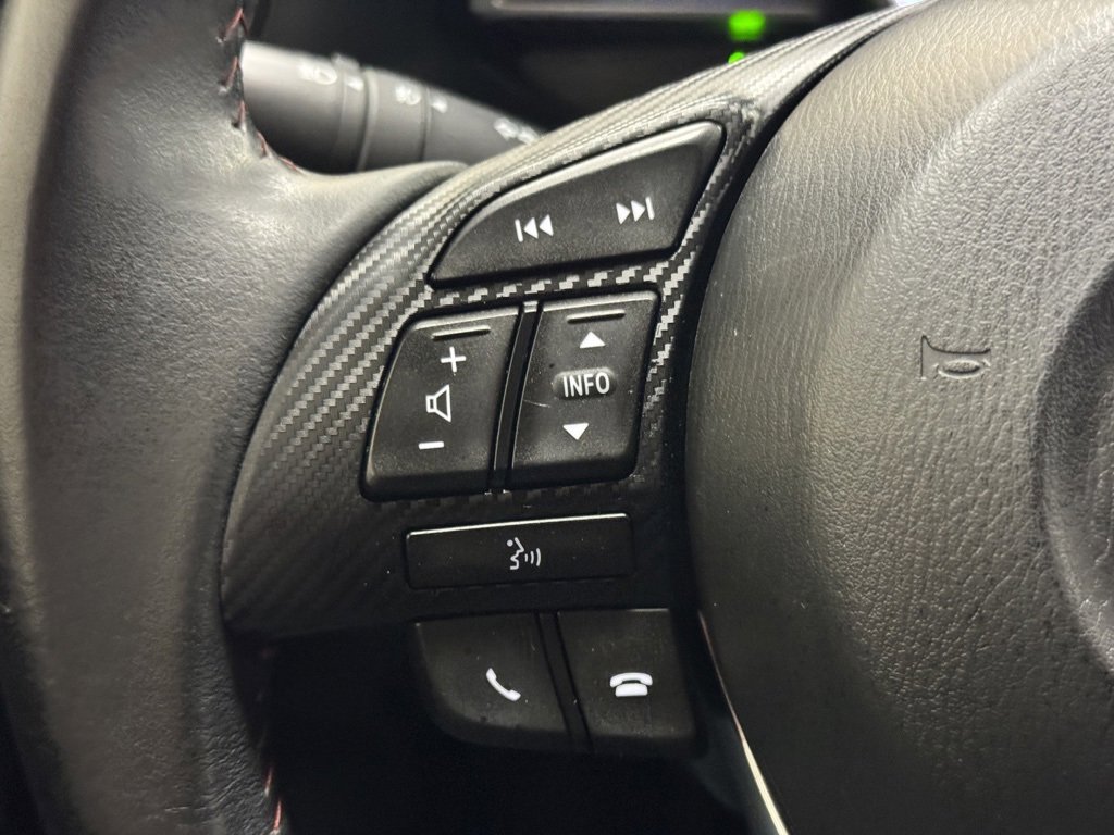 Used 2015 MAZDA MAZDA3 i Touring image 20