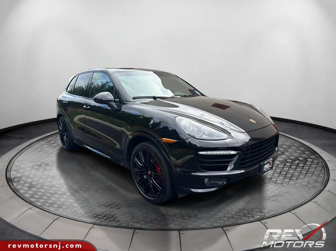Used 2014 Porsche Cayenne GTS AWD/4WD image 7
