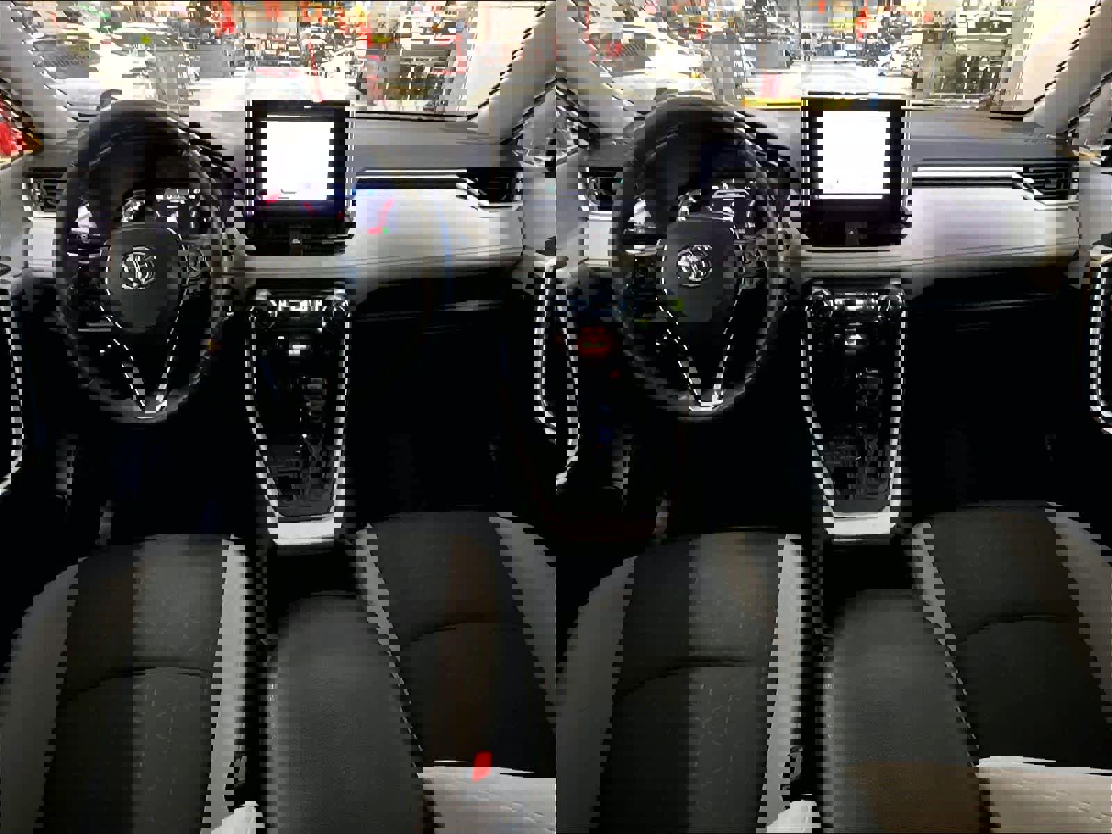 Used 2023 Toyota RAV4 XLE w/ Convenience Package image 21