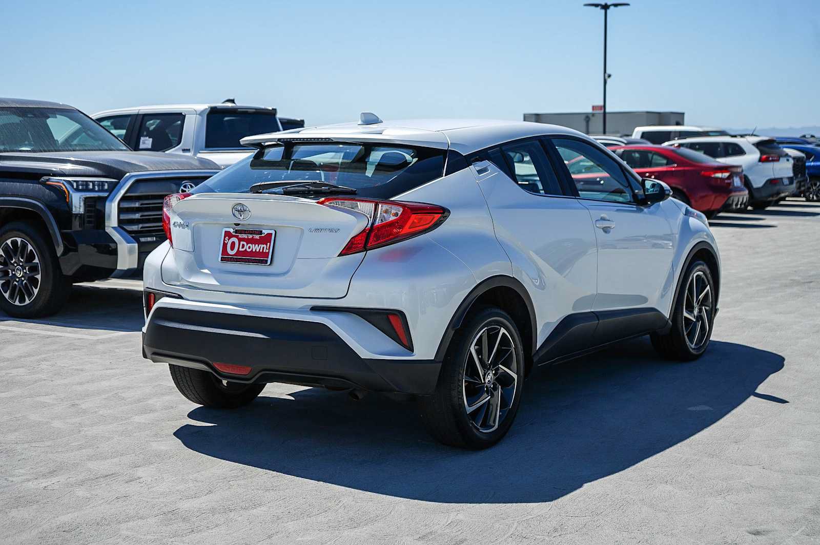 Used 2022 Toyota C-HR Limited FWD image 8