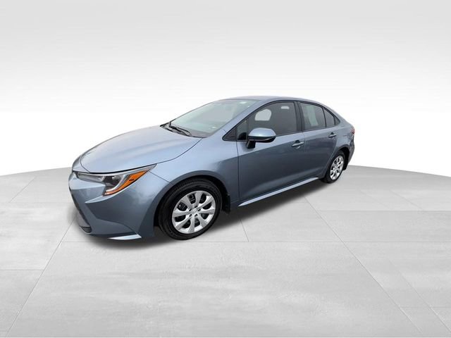 Used 2026 Toyota Corolla LE image 4