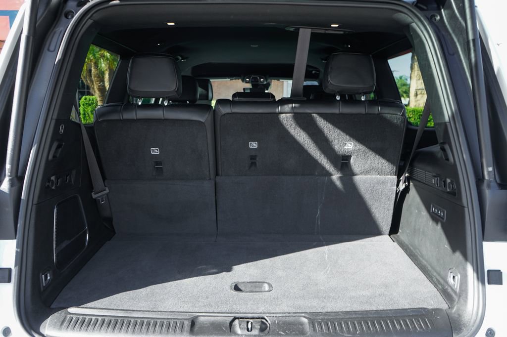 Used 2022 Jeep Wagoneer Series III w/ Rear Seat Video Group 1 image 8