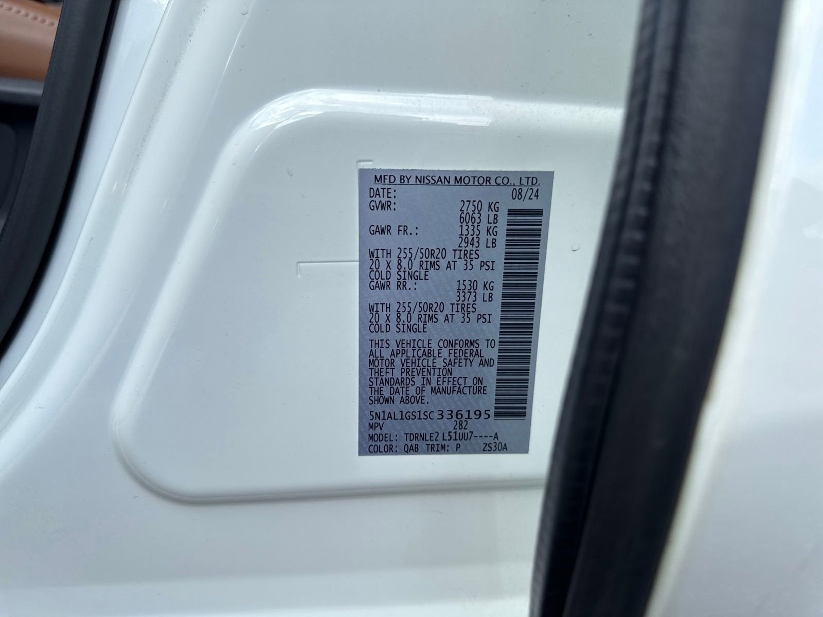 Certified 2025 INFINITI QX60 Sensory image 30