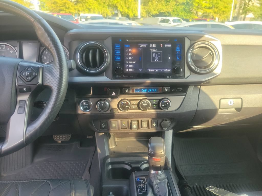 Used 2018 Toyota Tacoma TRD Pro AWD/4WD image 26