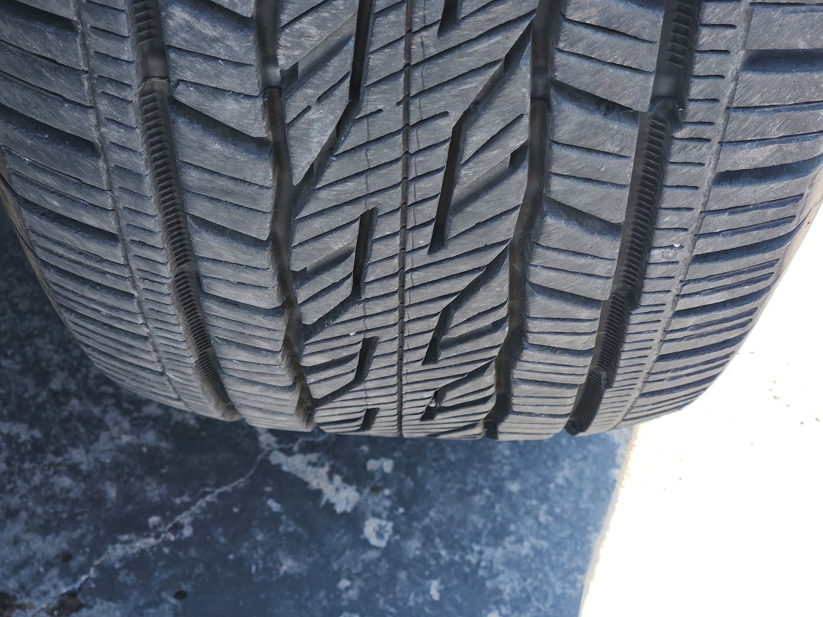 Used 2024 GMC Yukon SLT w/ SLT Premium Package image 15