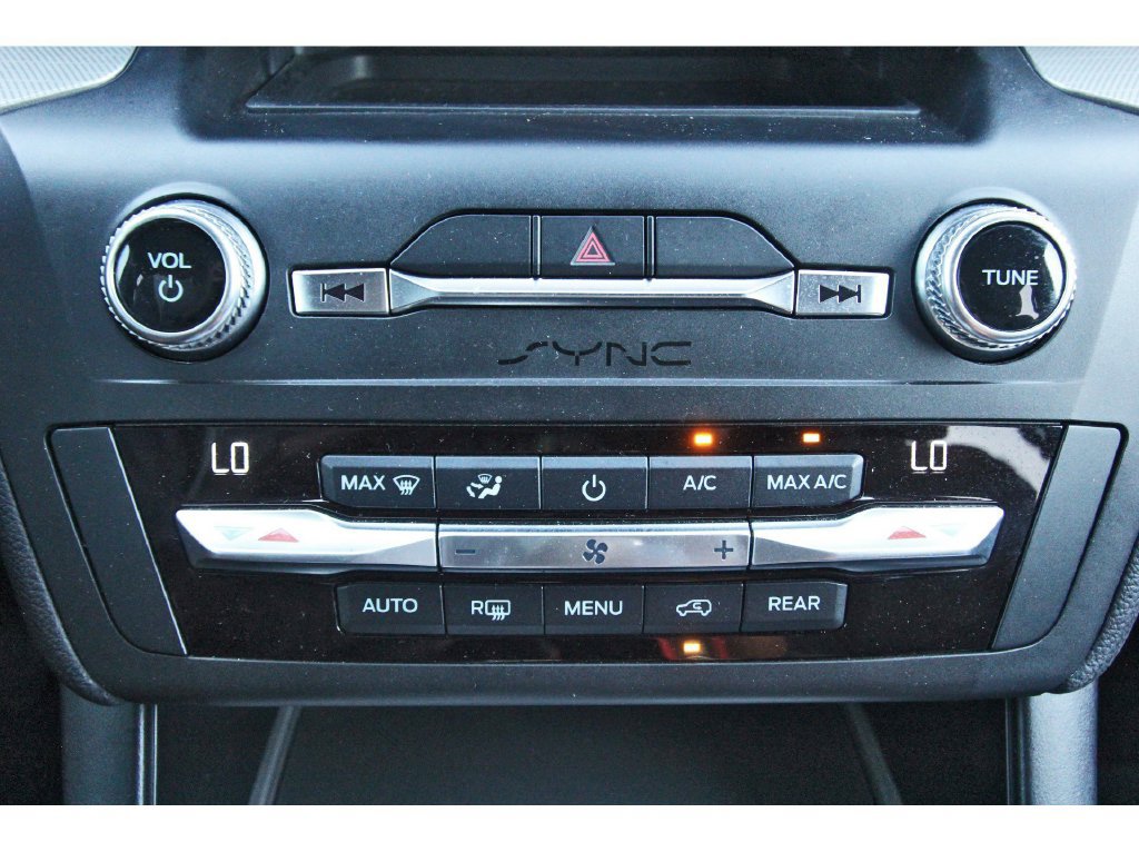 Used 2020 Ford Explorer XLT RWD image 30