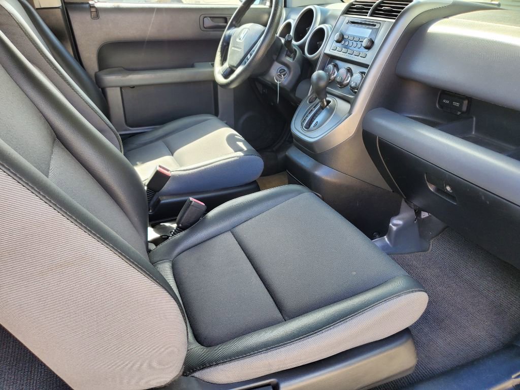 Used 2005 Honda Element EX image 39