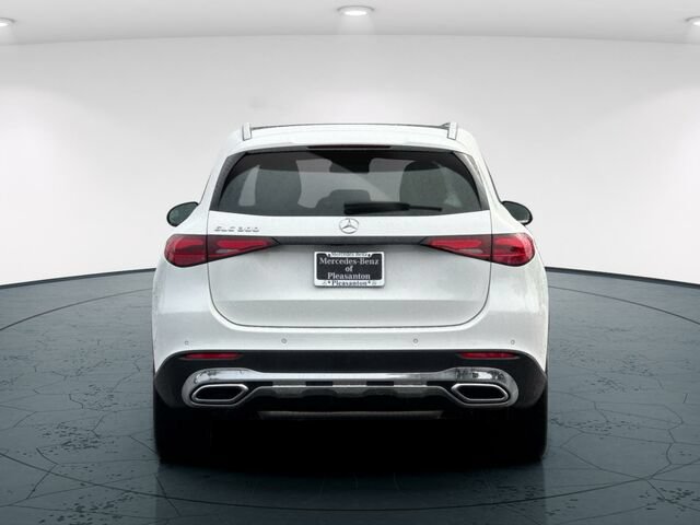 Used 2026 Mercedes-Benz GLC 300 image 5