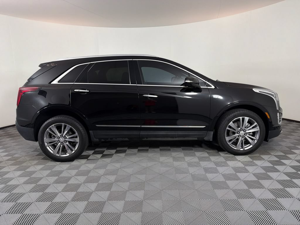 Used 2023 Cadillac XT5 Premium Luxury AWD/4WD image 2