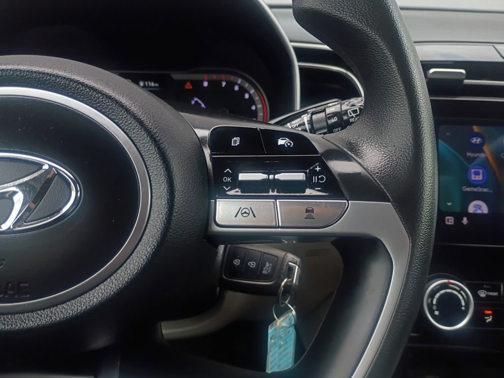 Used 2023 Hyundai Tucson SE image 25