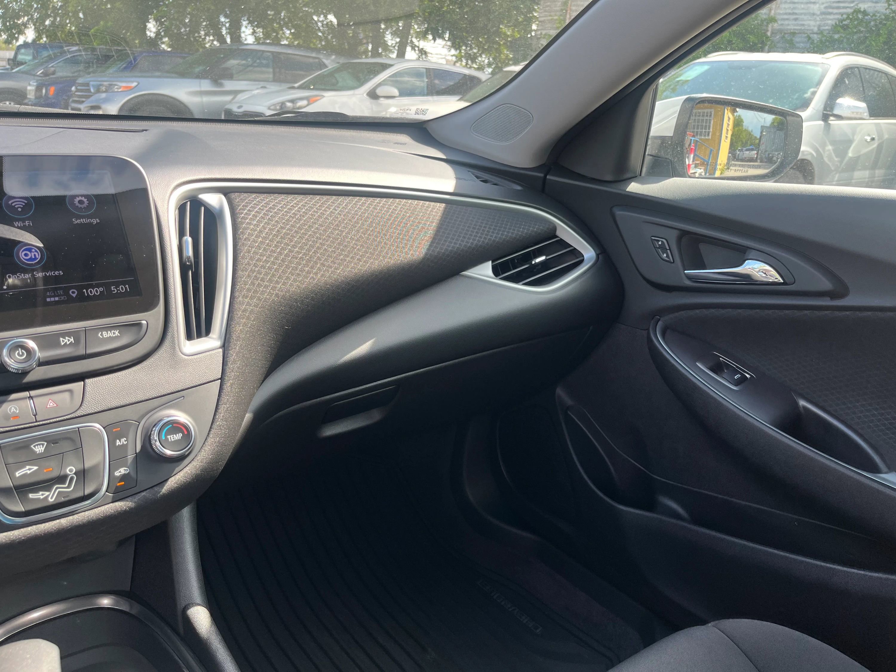 Used 2022 Chevrolet Malibu LS w/ Driver Confidence Package image 12