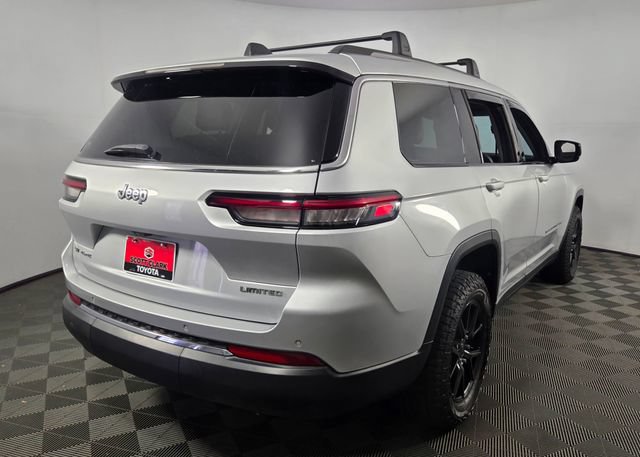 Used 2022 Jeep Grand Cherokee L Limited AWD/4WD image 8
