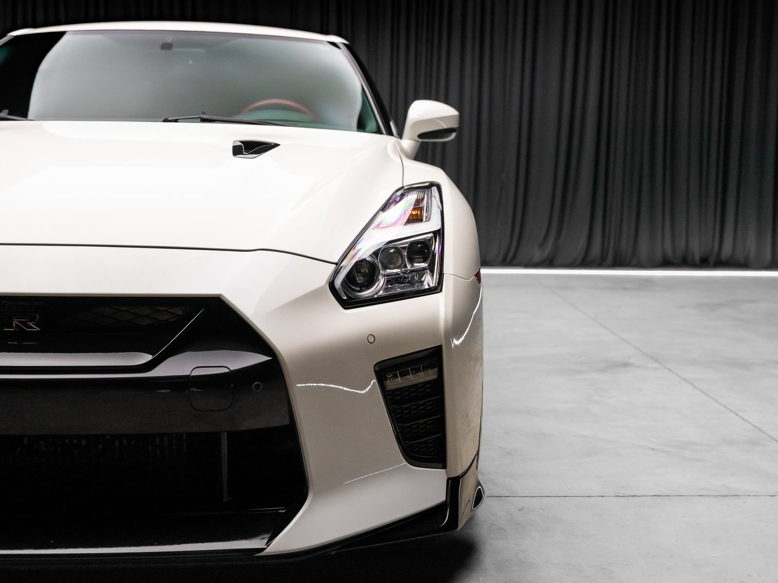 Used 2021 Nissan GT-R Premium AWD/4WD image 20
