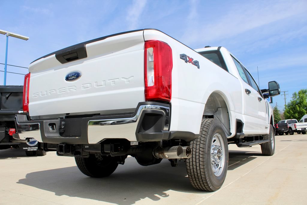 New 2026 Ford F250 XL w/ XL Chrome Package AWD/4WD image 26